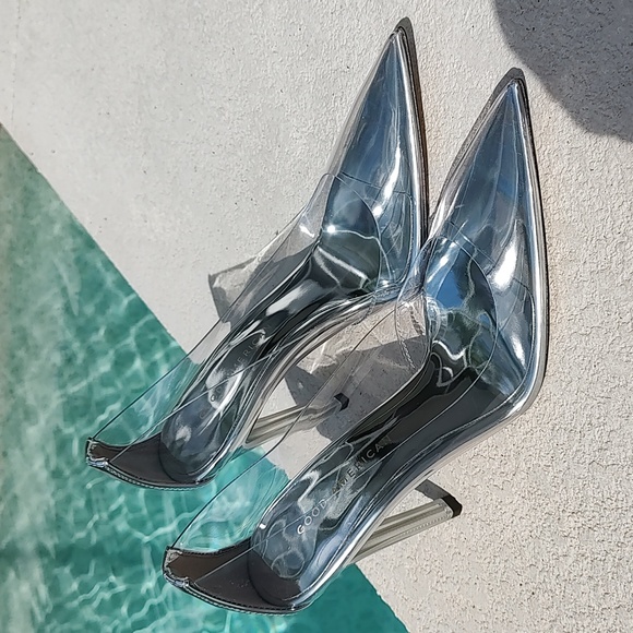 Good American clear Cinderella pointed toe pump - Picture 13 of 16